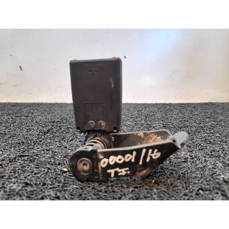 Recambio de enganche cinturon trasero izquierdo para bmw x3 (e83) 3.0d referencia OEM IAM 3412795  