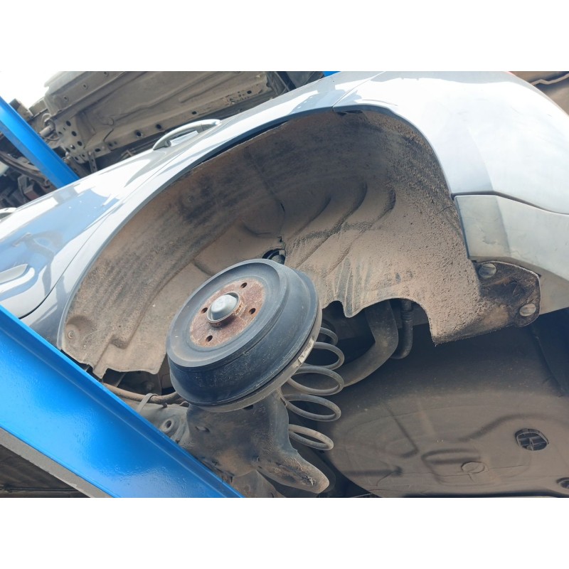 Recambio de paso rueda trasero izquierdo para citroën c3 exclusive referencia OEM IAM - Gris 2