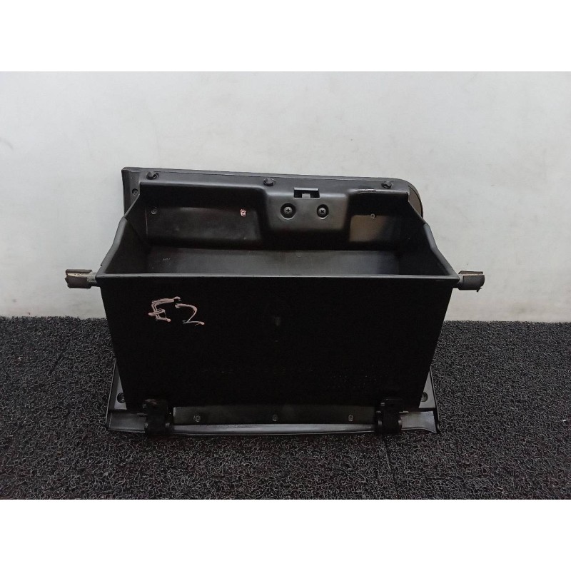 Recambio de guantera para mitsubishi carisma berlina 5 (da0) 1900 di-d comfort referencia OEM IAM MR1159961 3