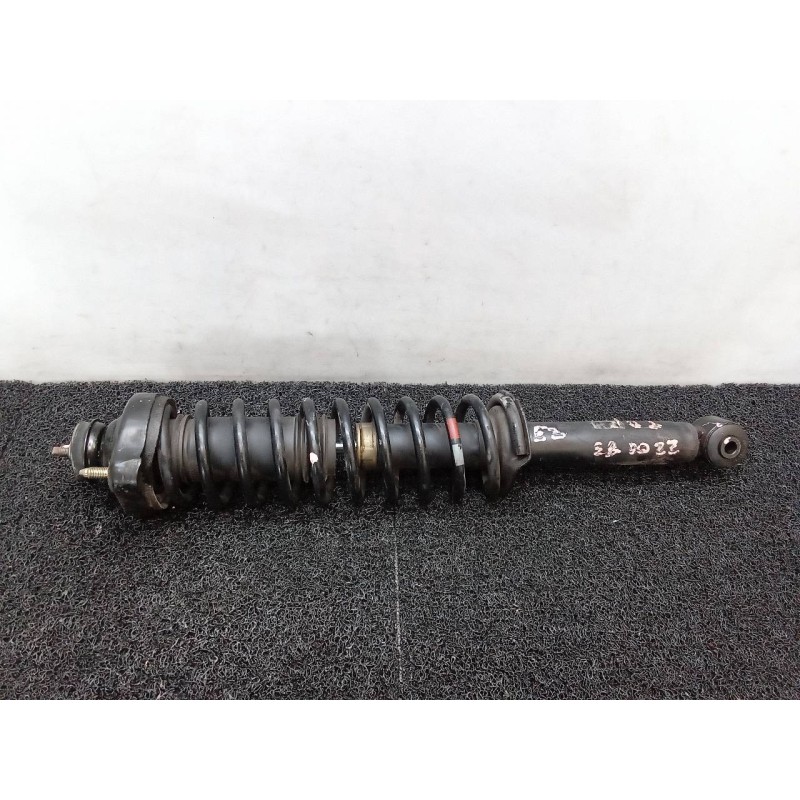 Recambio de amortiguador trasero derecho para mitsubishi carisma berlina 5 (da0) 1900 di-d comfort referencia OEM IAM   