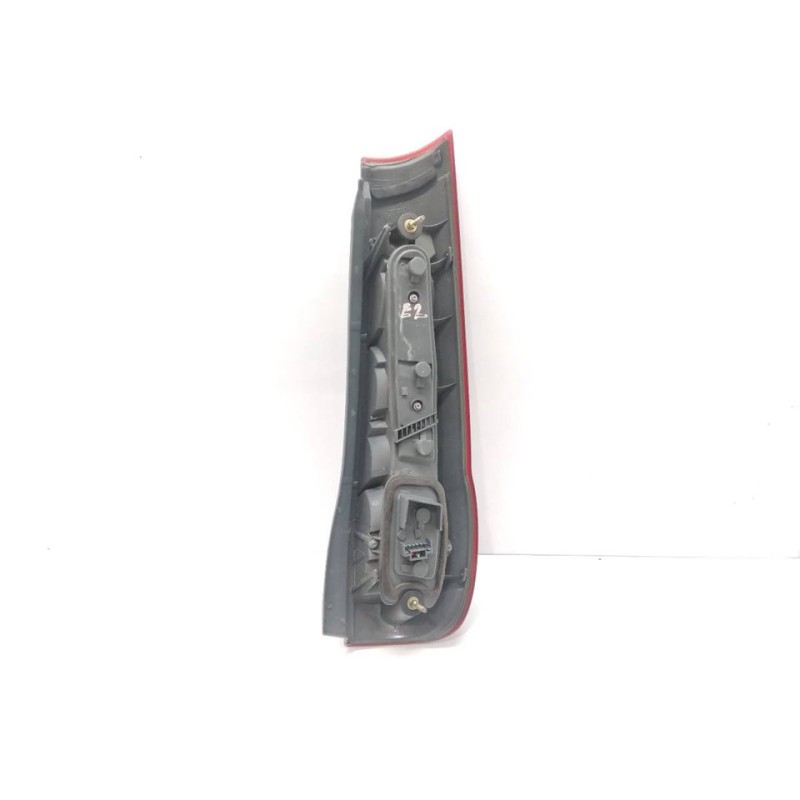 Recambio de piloto trasero izquierdo para fiat punto berl. (176) referencia OEM IAM  74825 2