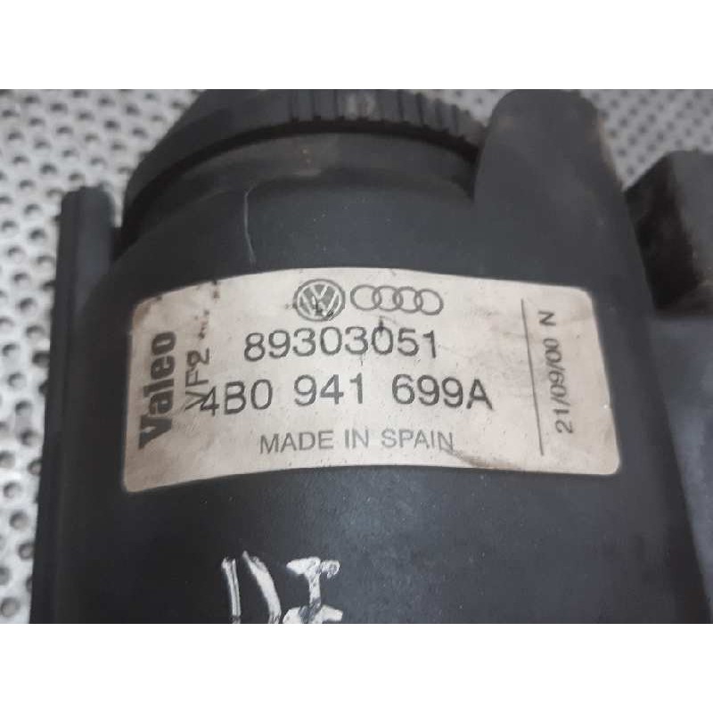Recambio de faro antiniebla izquierdo para audi a6 avant (4b5) 2.5 tdi referencia OEM IAM 4B0941699A 2