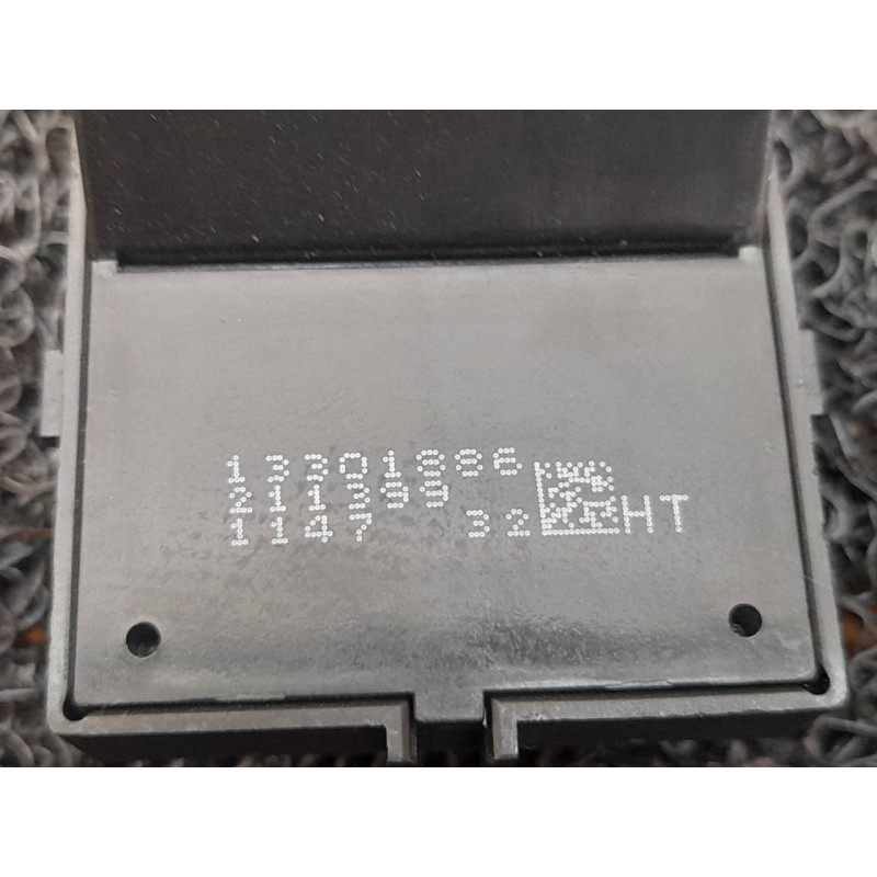 Recambio de mando elevalunas delantero derecho para opel astra j lim. sport referencia OEM IAM 13301886 - Rojo 3