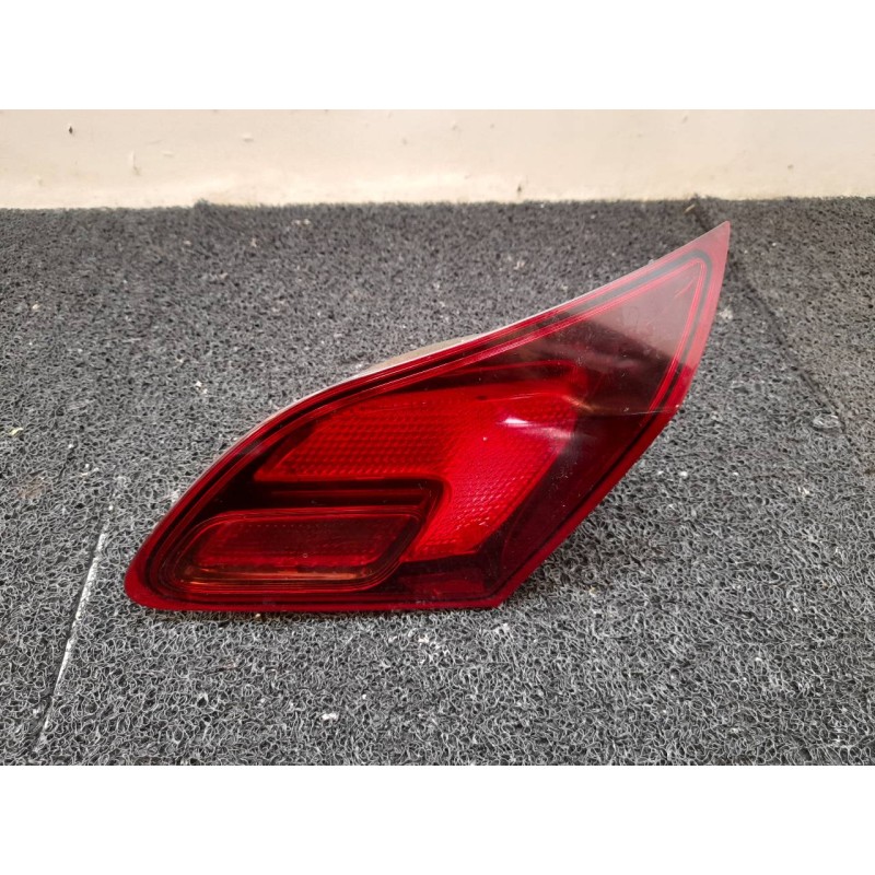 Recambio de piloto trasero derecho interior para opel astra j lim. sport referencia OEM IAM   
