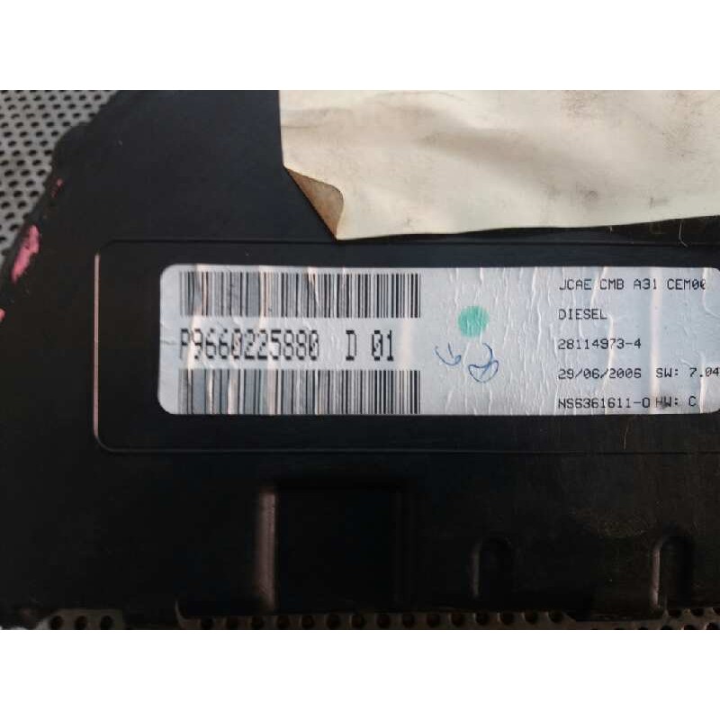 Recambio de cuadro instrumentos para citroën c2 1.4 hdi referencia OEM IAM P9660225880 - Negro 2