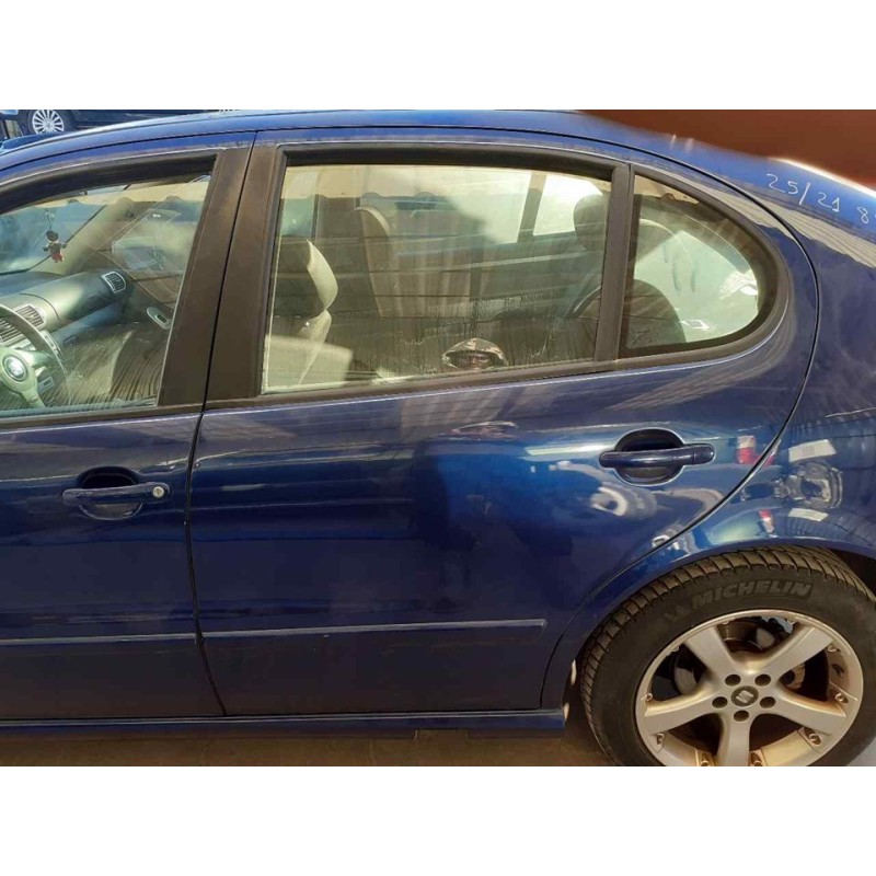 Recambio de puerta trasera izquierda para seat leon (1m1) sport referencia OEM IAM   