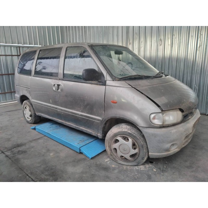 nissan serena (c23m) del año 2001