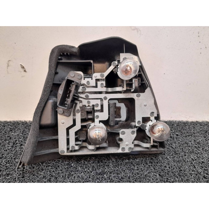 Recambio de portalamparas para bmw serie 3 berlina (e46) 328i referencia OEM IAM - Gris 2