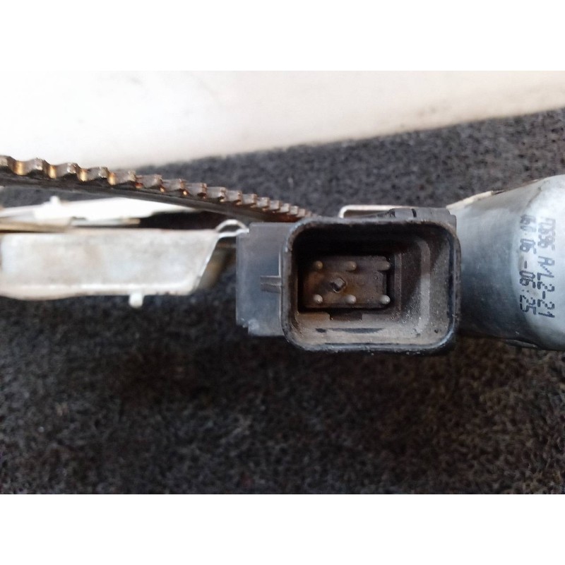 Recambio de elevalunas delantero derecho para opel corsa c referencia OEM IAM 13173074 400709G - Blanco 6