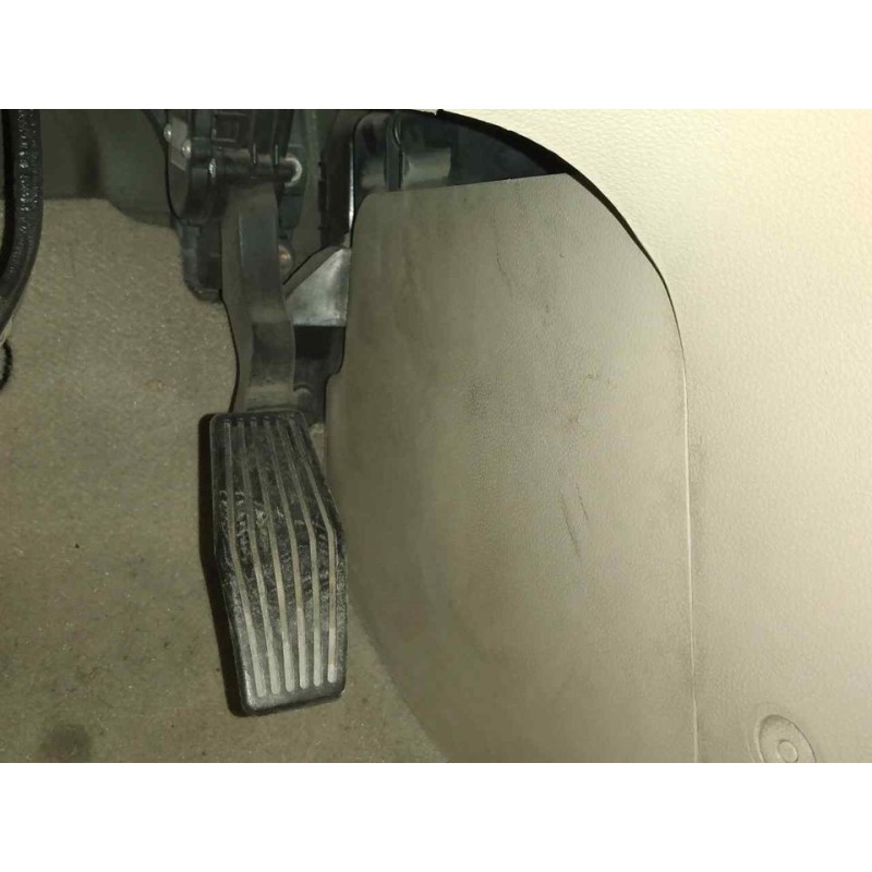 Recambio de potenciometro pedal para kia carnival 2.9 crdi vgt active referencia OEM IAM   