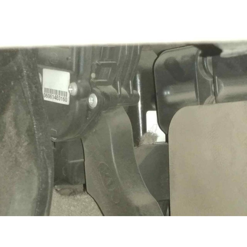 Recambio de potenciometro pedal para kia carnival 2.9 crdi vgt active referencia OEM IAM - Negro 2