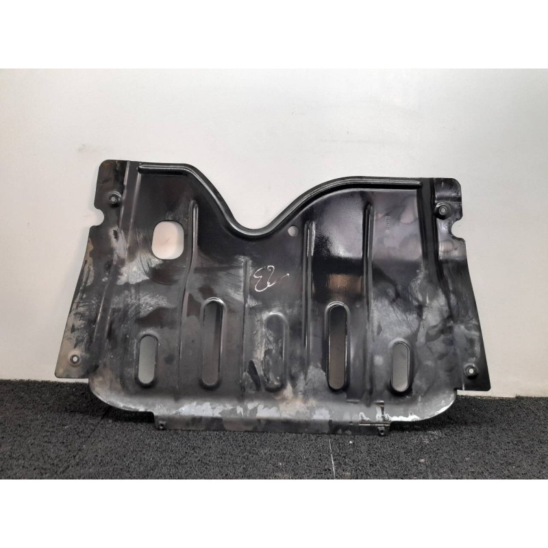 Recambio de cubrecarter para dacia sandero ambiance referencia OEM IAM 2