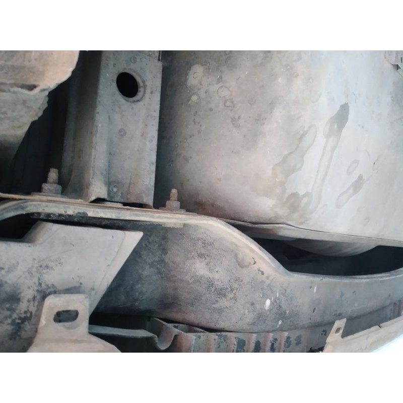 Recambio de refuerzo paragolpes trasero para chevrolet camaro cabrio piel referencia OEM IAM   