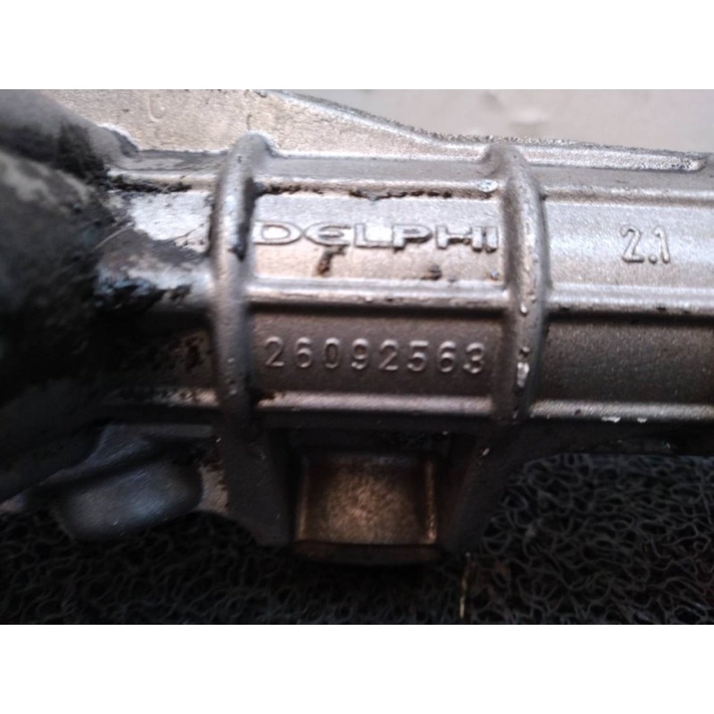 Recambio de cremallera direccion para toyota corolla (e12) 2.0 d-4d sol berlina referencia OEM IAM 4550502060 26092563 - Rojo 4
