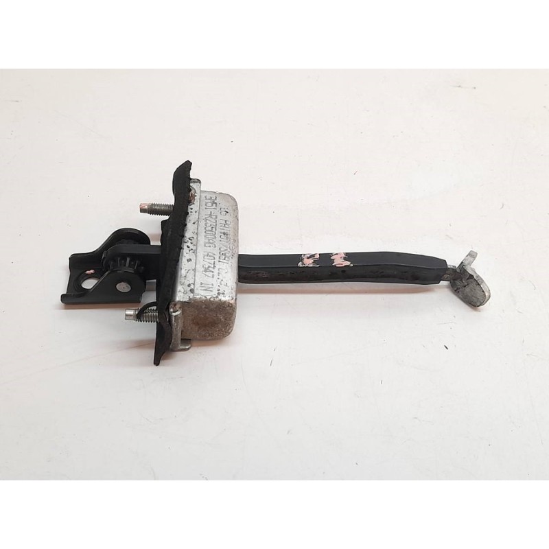 Recambio de retenedor puerta delantera izquierda para ford focus lim. (cb4) trend referencia OEM IAM 3M51R23500AG  