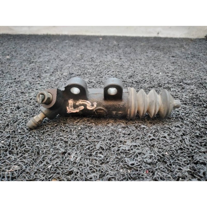 Recambio de bombin embrague para toyota corolla (e12) 2.0 d-4d sol berlina referencia OEM IAM   