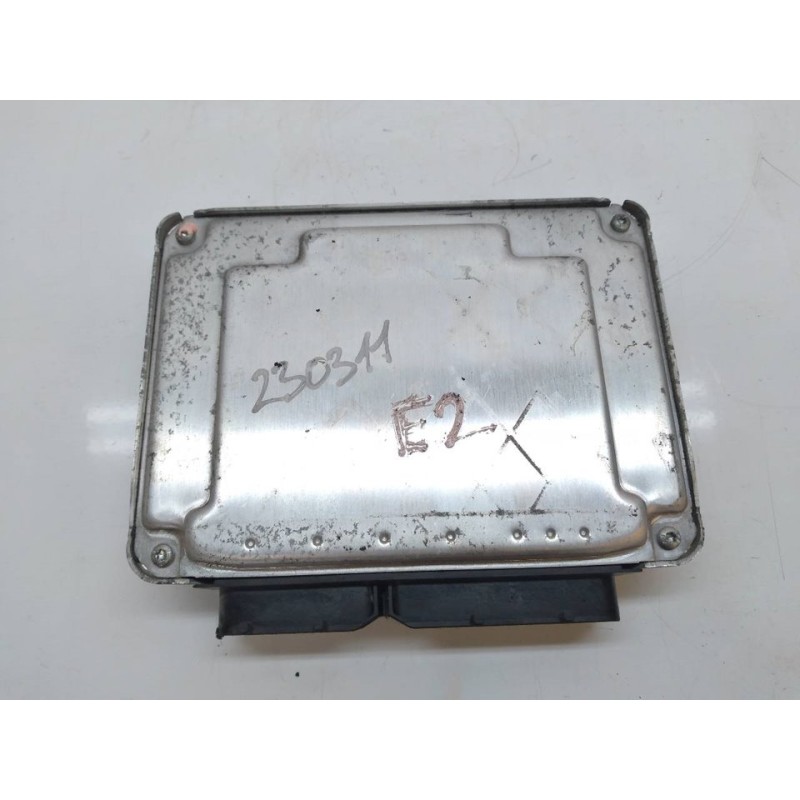 Recambio de centralita motor uce para volkswagen polo (9n3) highline referencia OEM IAM 0281012195 045906019CA BOSCH 3