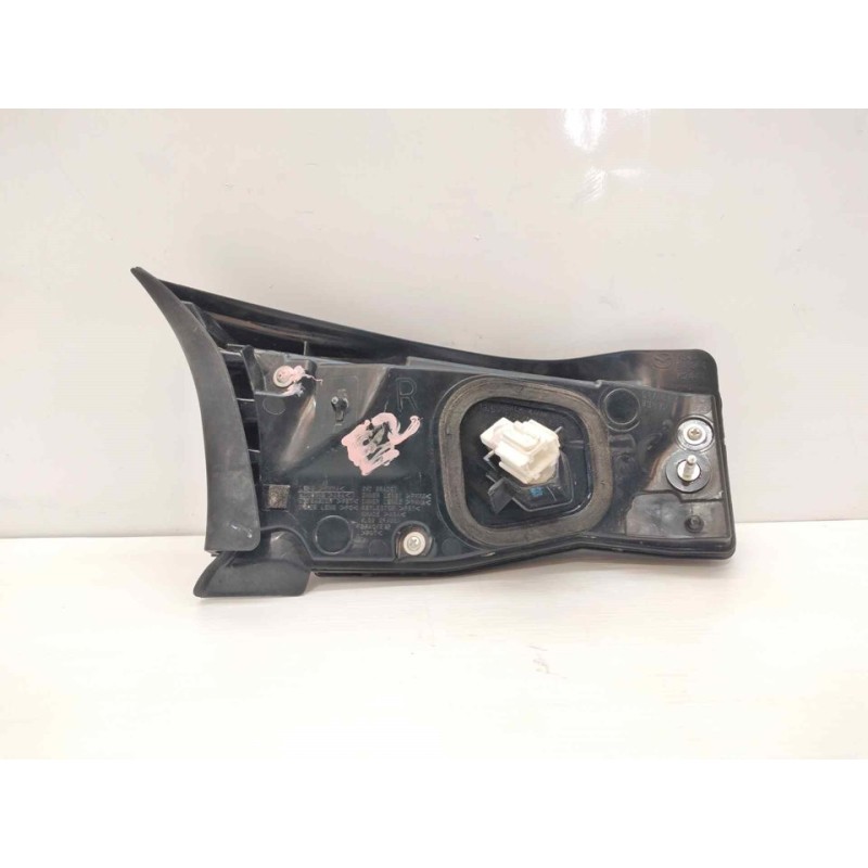 Recambio de piloto trasero derecho interior para mazda cx-5 zenith 4wd referencia OEM IAM - Blanco 2