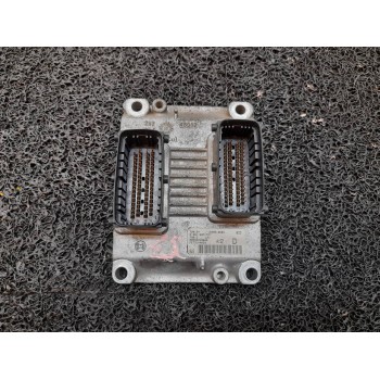 CENTRALITA MOTOR UCE 79012420772700010 0261207727 