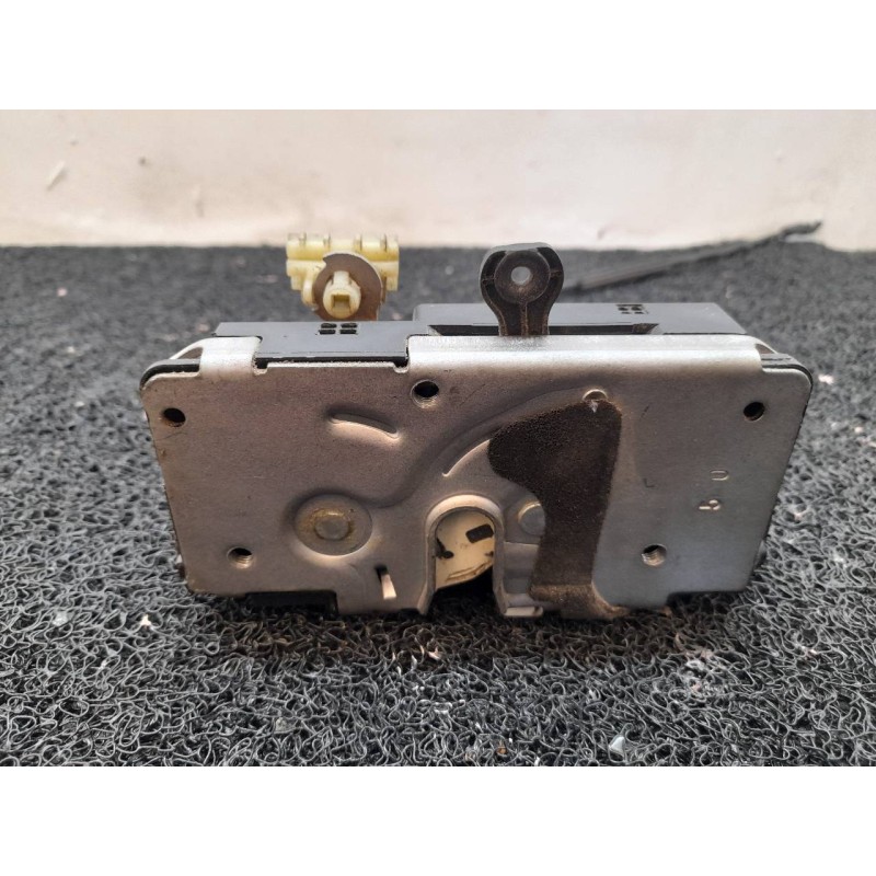 Recambio de cerradura puerta delantera izquierda para opel meriva b essentia referencia OEM IAM 13258271 0325407955 - Rojo 4