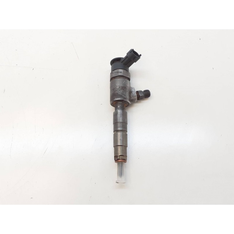 Recambio de inyector para ford fiesta (ccn) trend referencia OEM IAM 0445110489  