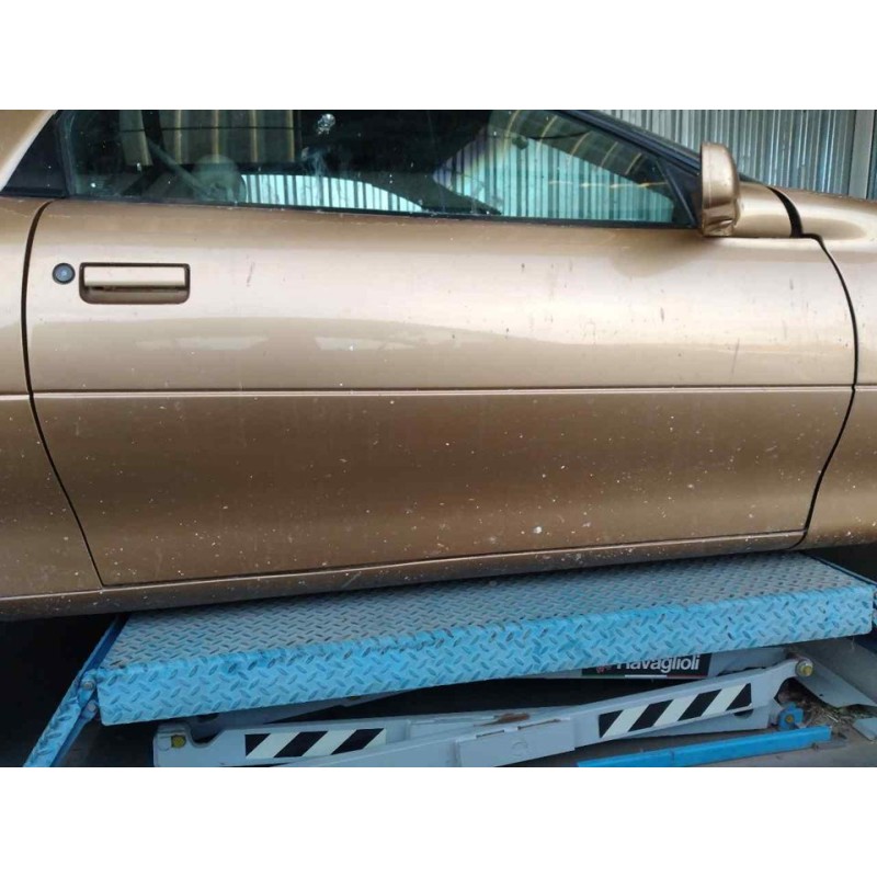 Recambio de puerta delantera derecha para chevrolet camaro cabrio piel referencia OEM IAM   