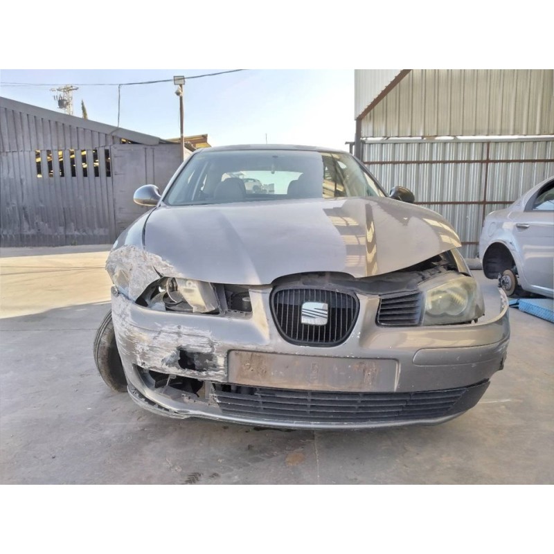 seat ibiza (6l1) del año 2002