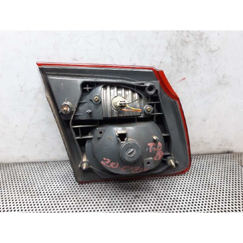 Recambio de piloto trasero derecho interior para mazda 626 berlina (gf) 2.0 t-diesel comfort referencia OEM IAM 2