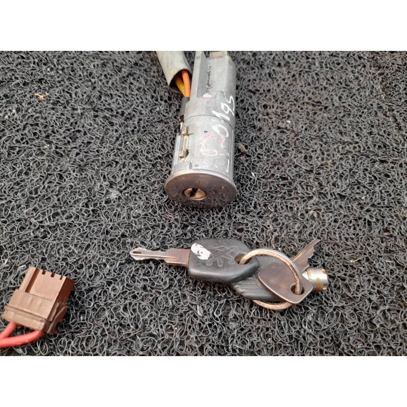 Recambio de antirrobo / llave contacto para peugeot 205 berlina 1.8 d mito referencia OEM IAM - Blanco 2