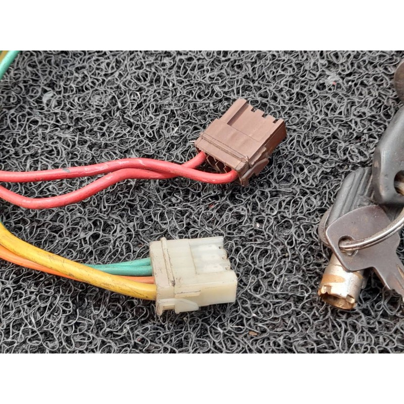 Recambio de antirrobo / llave contacto para peugeot 205 berlina 1.8 d mito referencia OEM IAM - Blanco 4