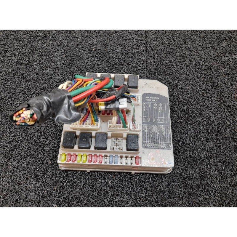 Recambio de caja reles / fusibles para nissan note (e11e) acenta referencia OEM IAM 284B7AX62A  