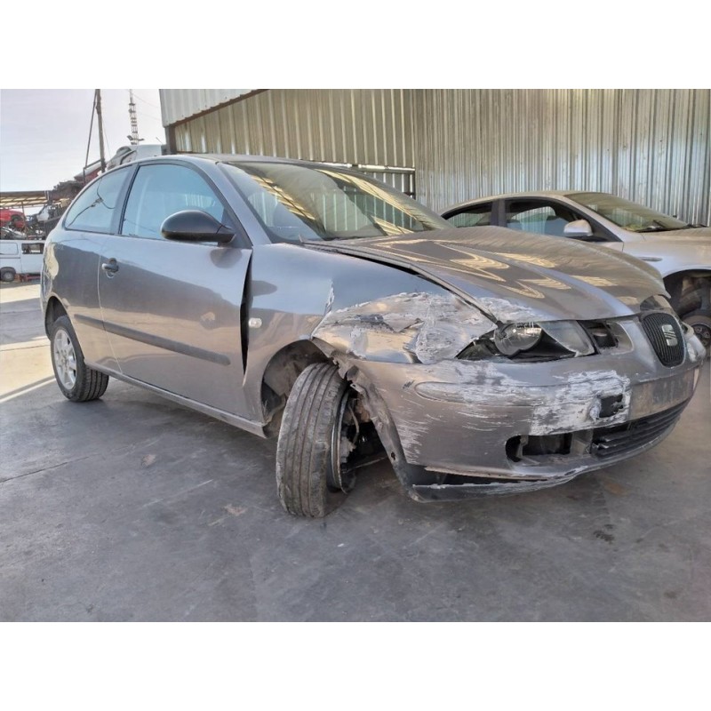 seat ibiza (6l1) del año 2002