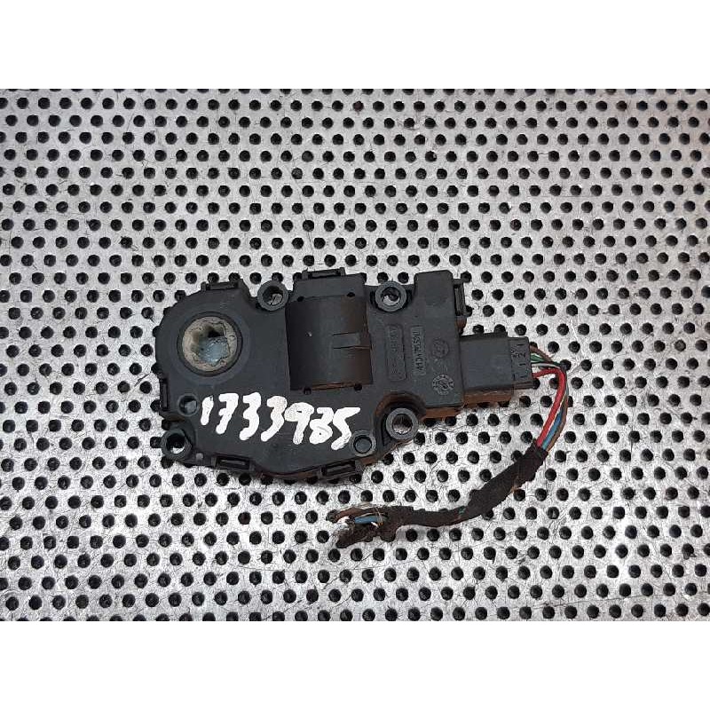 Recambio de motor apertura trampillas climatizador para bmw serie 3 berlina (e90) 320d referencia OEM IAM 03052006  