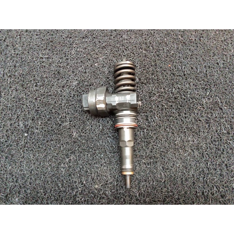 Recambio de inyector para audi a4 berlina (b5) 1.9 tdi referencia OEM IAM 0414720007  BOSCH