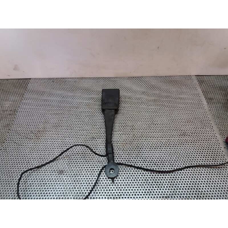 Recambio de enganche cinturon delantero izquierdo para ford fiesta (cb1) 1.4 tdci cat referencia OEM IAM - Rojo 3