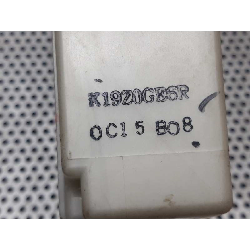 Recambio de mando climatizador para mazda 626 berlina (gf) 2.0 t-diesel comfort referencia OEM IAM K19Z0GE6R 4