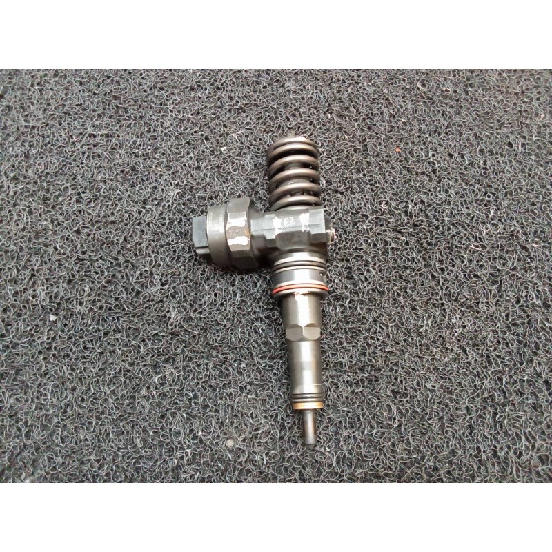 Recambio de inyector para audi a4 berlina (b5) 1.9 tdi referencia OEM IAM 0414720007  BOSCH