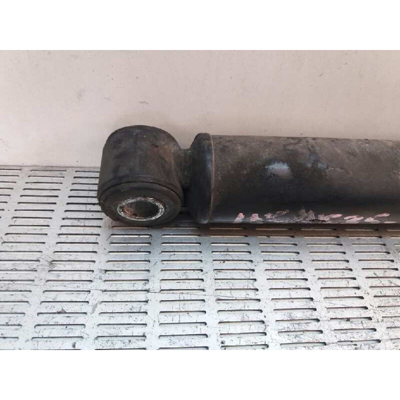 Recambio de amortiguador trasero izquierdo para iveco daily caja cerrada (1999 =>) 2.3 diesel cat referencia OEM IAM - Blanco 3