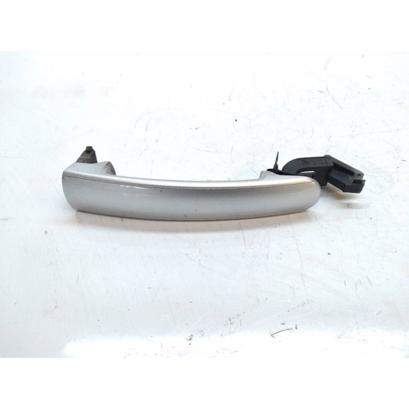Recambio de maneta exterior delantera derecha para volkswagen polo (9n3) highline referencia OEM IAM 3B0837207  