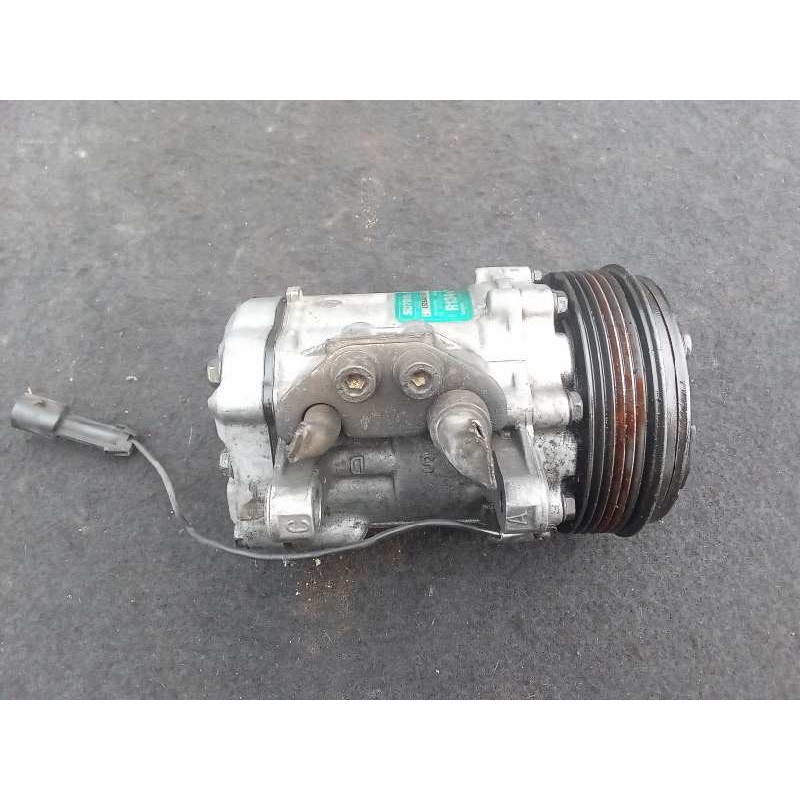 Recambio de compresor aire acondicionado para ford fiesta berl./courier 1.8 diesel referencia OEM IAM 7176  SANDEN 3