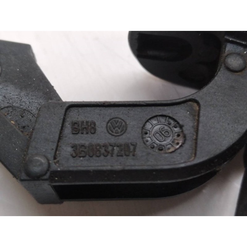 Recambio de maneta exterior delantera derecha para volkswagen polo (9n3) highline referencia OEM IAM 3B0837207 2