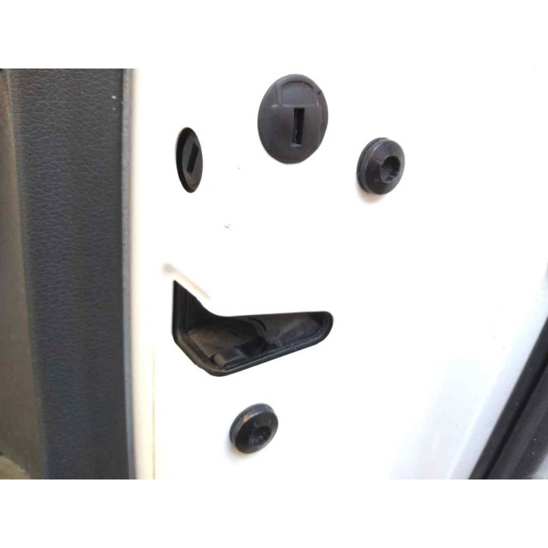 Recambio de cerradura puerta trasera derecha para audi a4 ber. (b8) e referencia OEM IAM   