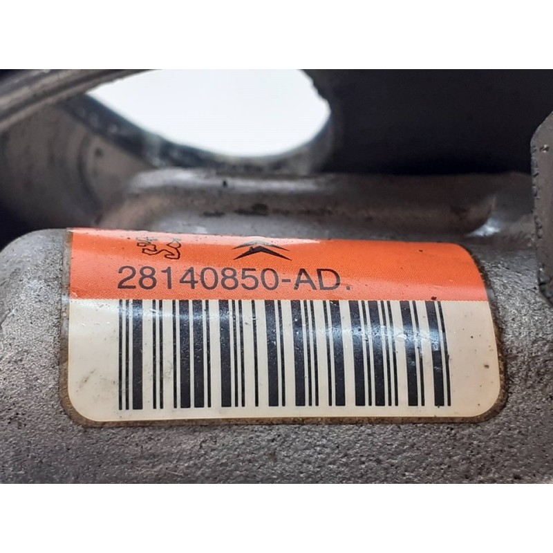 Recambio de bomba direccion para peugeot bipper básico referencia OEM IAM 28140850AD - Blanco 2