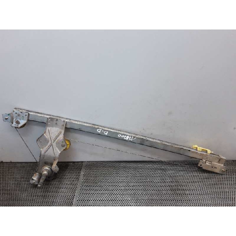 Recambio de elevalunas delantero derecho para renault trafic caja cerrada (ab 4.01) 1.9 dci referencia OEM IAM - Amarillo 4