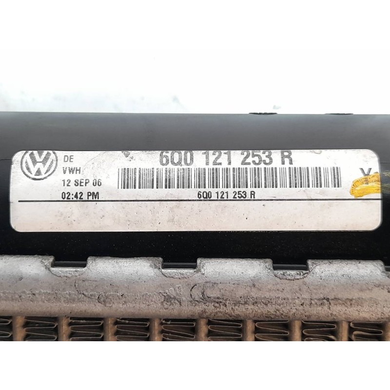 Recambio de radiador agua para volkswagen polo (9n3) highline referencia OEM IAM 6Q0121253R 2