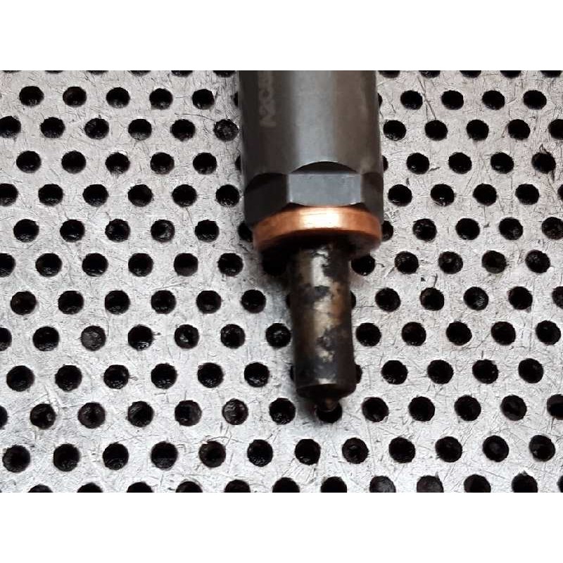 Recambio de inyector para renault megane ii berlina 5p confort authentique referencia OEM IAM 8200294788 2