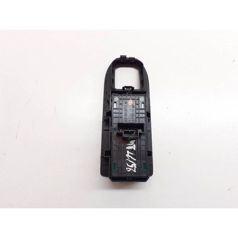 Recambio de mando elevalunas delantero izquierdo para volkswagen golf viii lim. (cd1) r-line referencia OEM IAM 5G0959857E - Negro 3