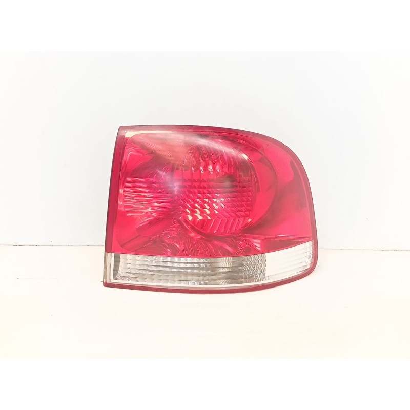 Recambio de piloto trasero derecho para volkswagen touareg (7la) tdi r5 referencia OEM IAM 7L6945096K  