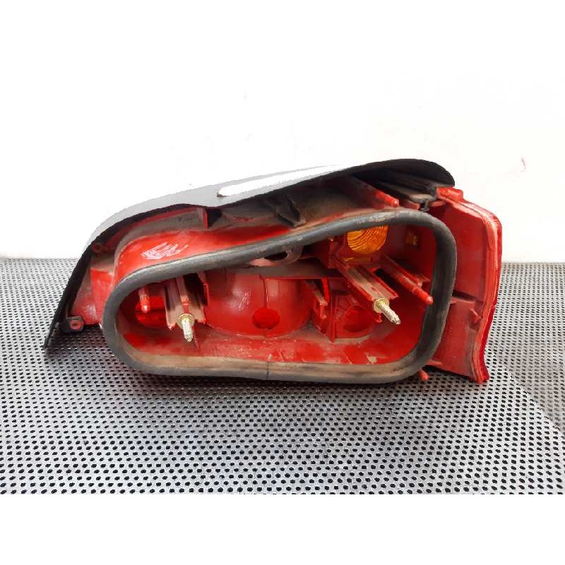 Recambio de piloto trasero izquierdo para peugeot 106 (s1) 1.5 diesel cat (tud5 / vjy) referencia OEM IAM - Blanco 2