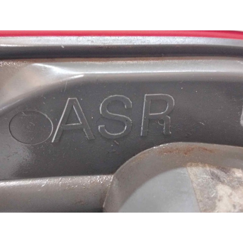 Recambio de piloto trasero derecho interior para toyota avensis (t27) executive referencia OEM IAM ASR - Negro 2